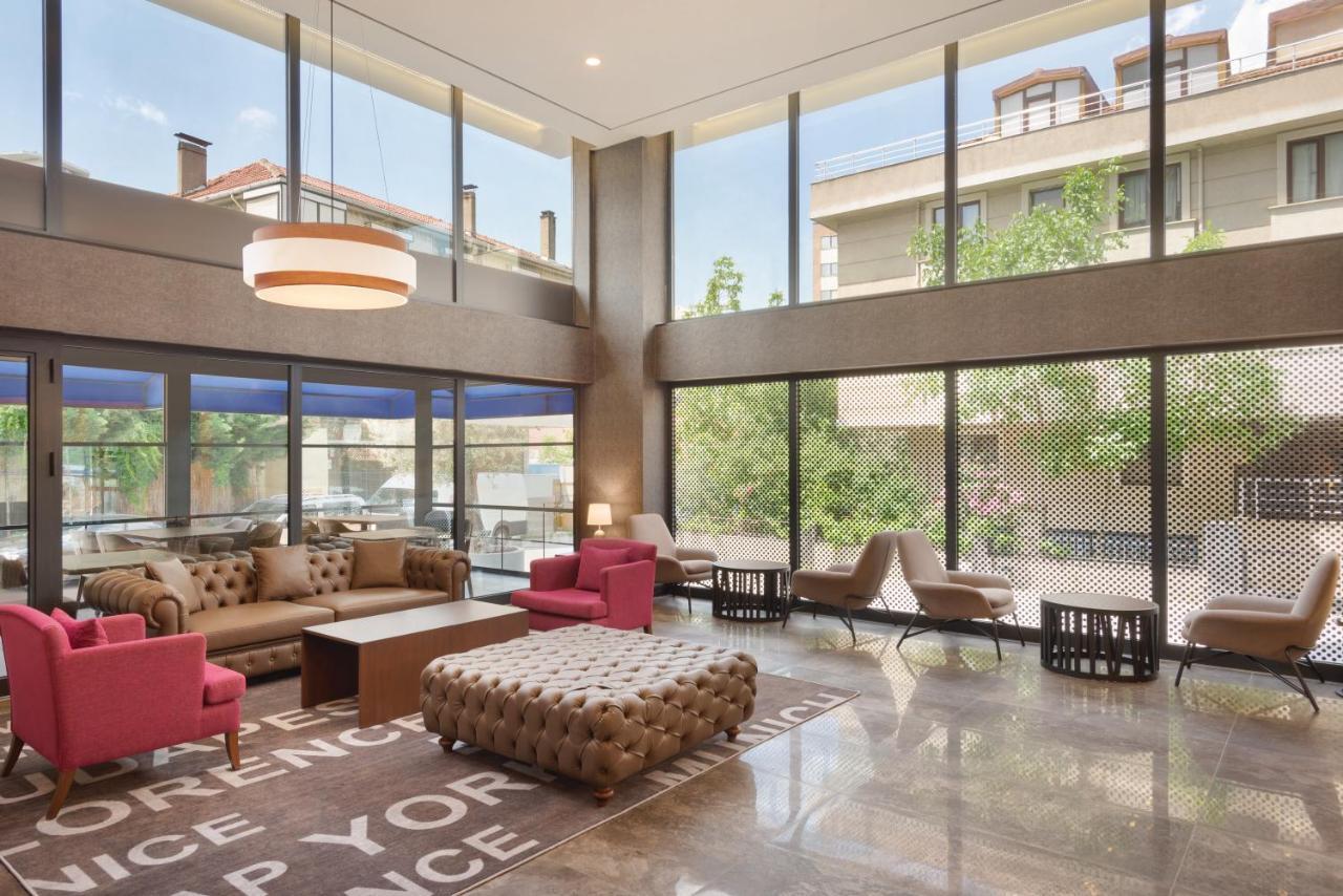 Отель Tryp By Wyndham Istanbul Atasehir Экстерьер фото