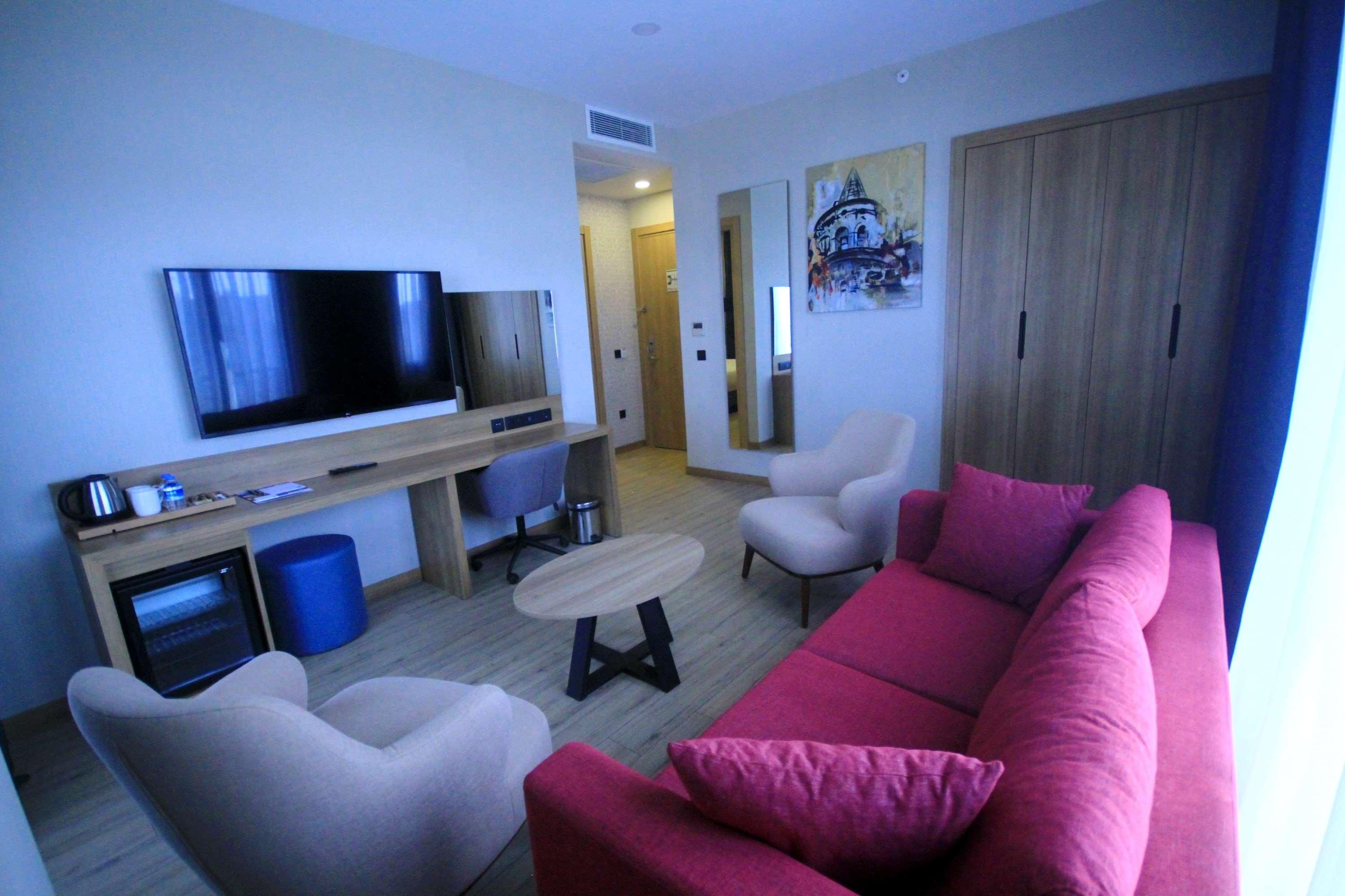 Отель Tryp By Wyndham Istanbul Atasehir Экстерьер фото