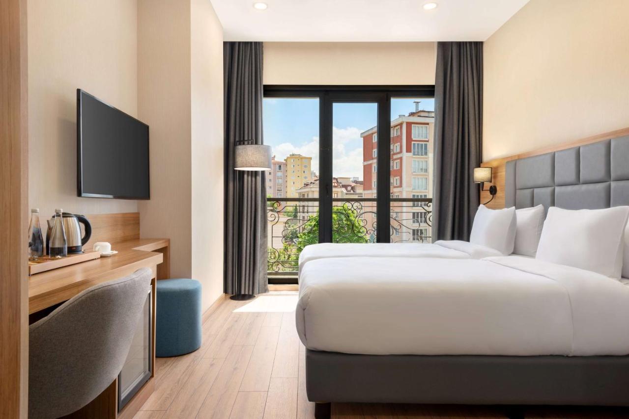 Отель Tryp By Wyndham Istanbul Atasehir Экстерьер фото